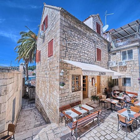 Отель Couple'S Getaway In The Center Of Hvar W/Sea View Хвар Экстерьер фото