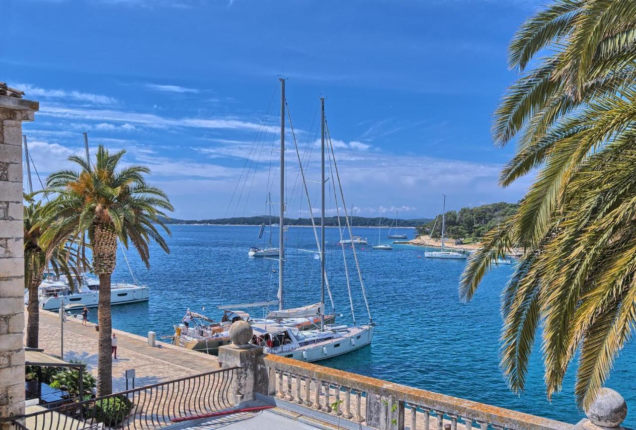 Отель Couple'S Getaway In The Center Of Hvar W/Sea View Хвар Экстерьер фото